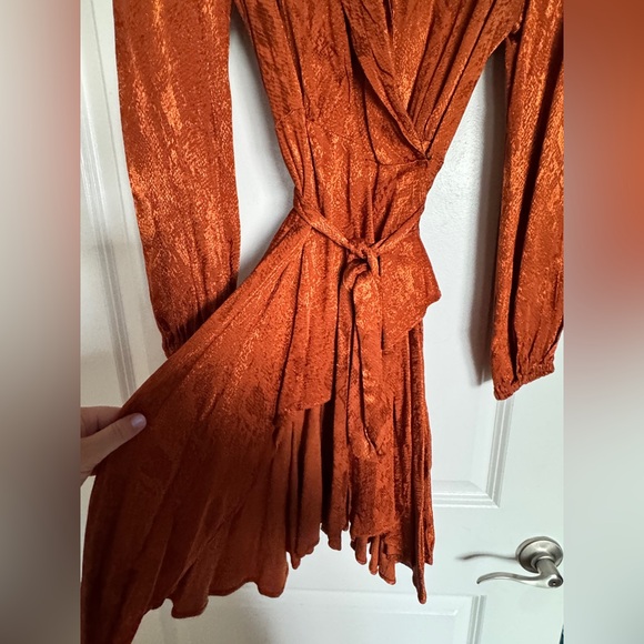 Guess Playful Shiny Wrap Dress M - Picture 3 of 7